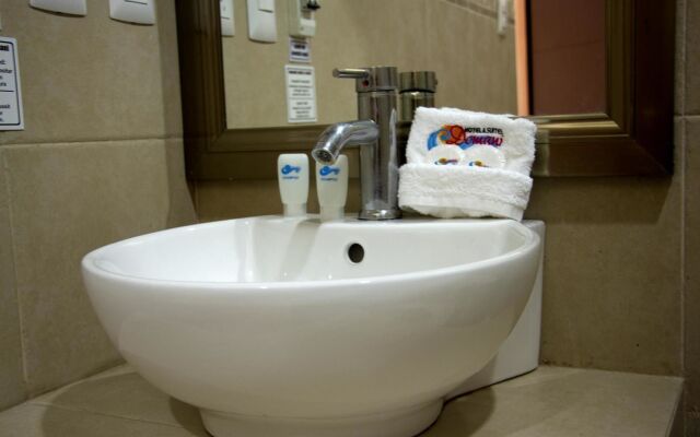Hotel & Suites Domani