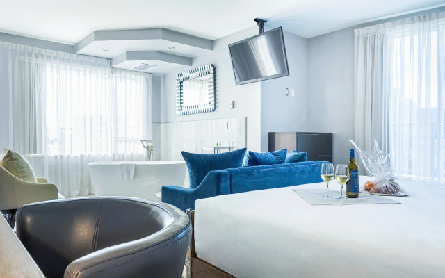 Executive Plaza Hotel Metro Vancouver