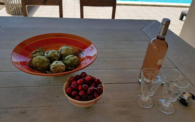 Lush villa in Vélieux with private heated swimming pool