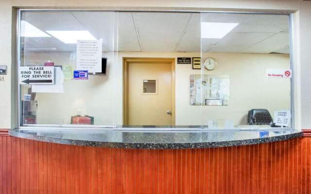 Rodeway Inn Stone Mountain