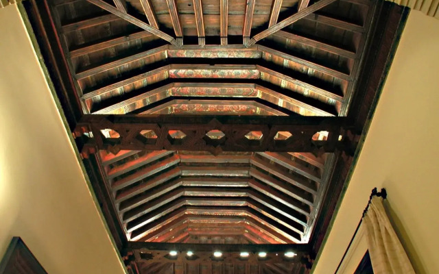 Casa Morisca Hotel Boutique