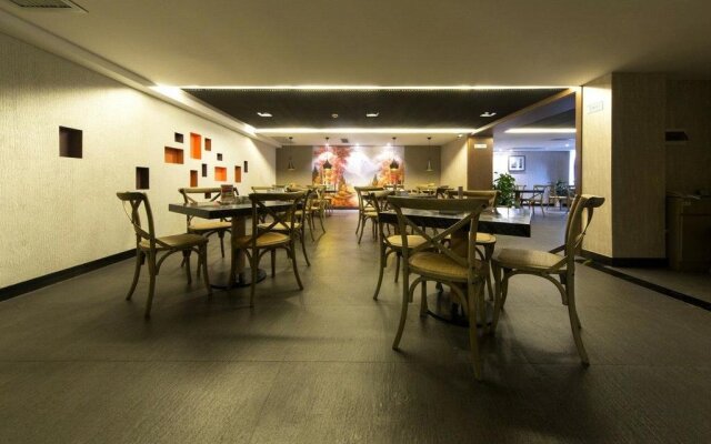 NanYuan Inn Selection W Ring Road Railway Station