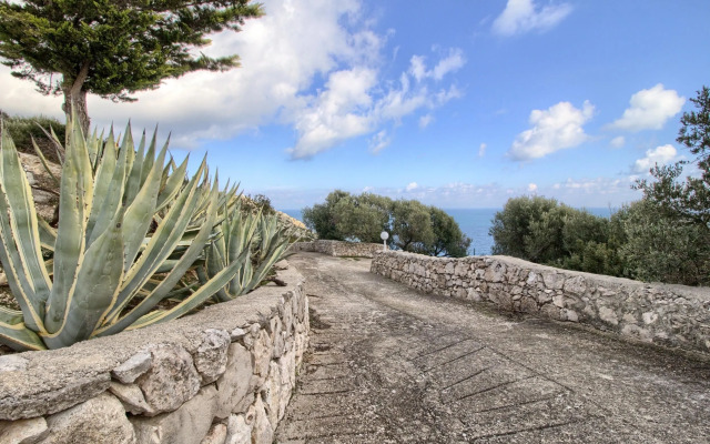 Santorini pool residence