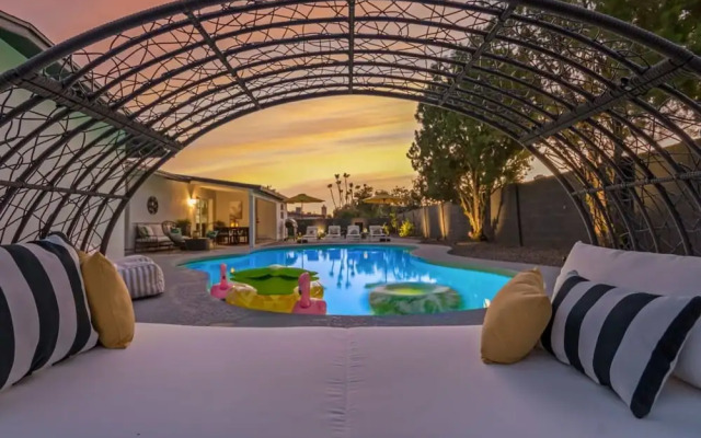 Casa Paradiso Pool Firepit Al-fresco Living