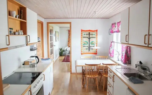 4 Br House / Capital / Cheerful /Nature