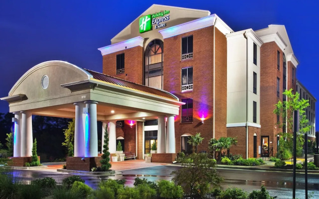 Holiday Inn Express Atlanta Cumming