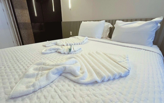 Setai Yacht Luxury - by Almare