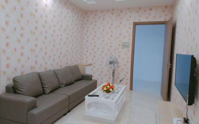 HQH Sea View Apartment