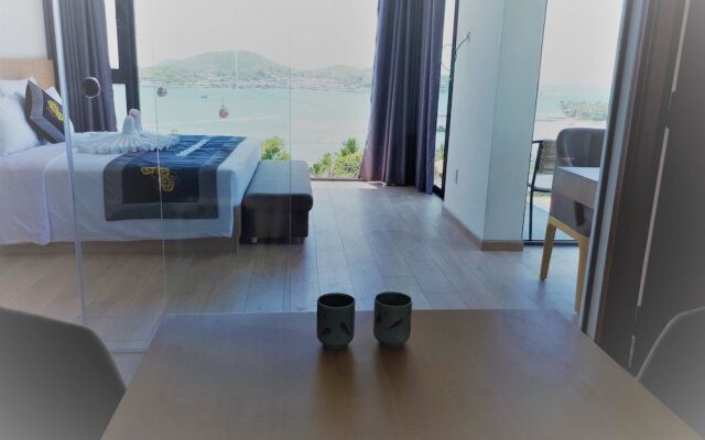 Nha Trang Harbor Apartments & Hotel