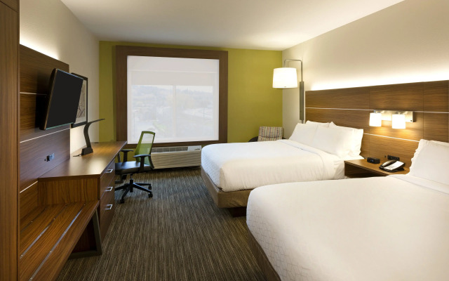 Holiday Inn Express & Suites Seattle South - Tukwila by IHG