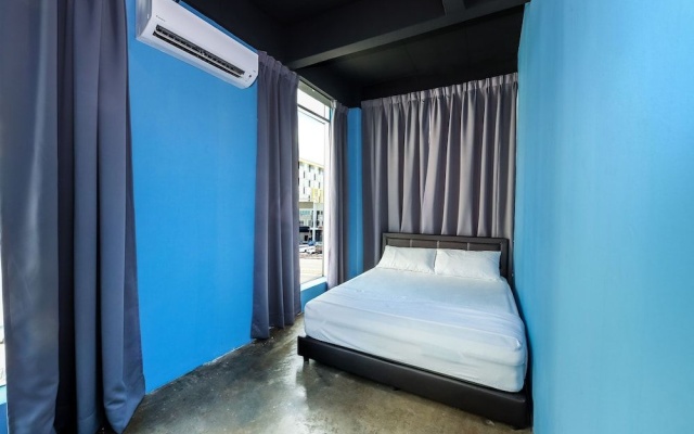 Spot on 89956 the Blue Malacca – Guest Rooms – Malacca
