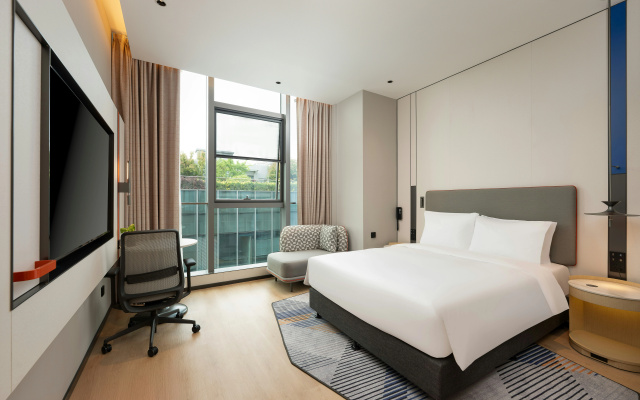 Holiday Inn Express Shanghai Hongqiao CBD by IHG – Guest Rooms – Shanghai