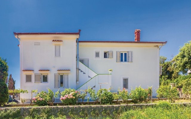 Awesome Home in Rab With Wifi and 2 Bedrooms