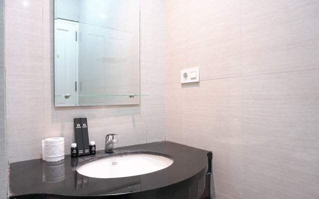 Best Location @ 3br Puri Garden Apartment by Travelio
