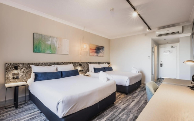 Nightelier Mermaid Waters