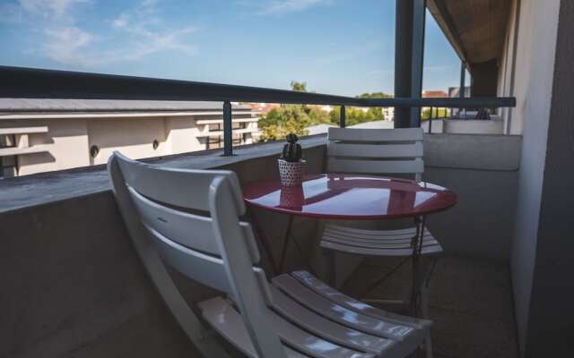 James Cook FT Factory