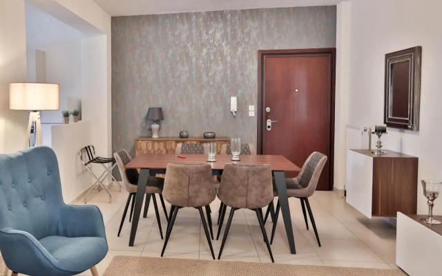 V Luxury Apartment 2