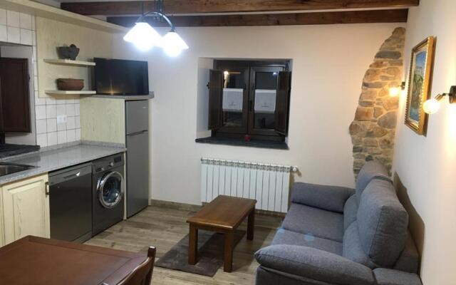 La Casa Vieja de Caneo - APARTAMENTOS RURALES 3 llaves