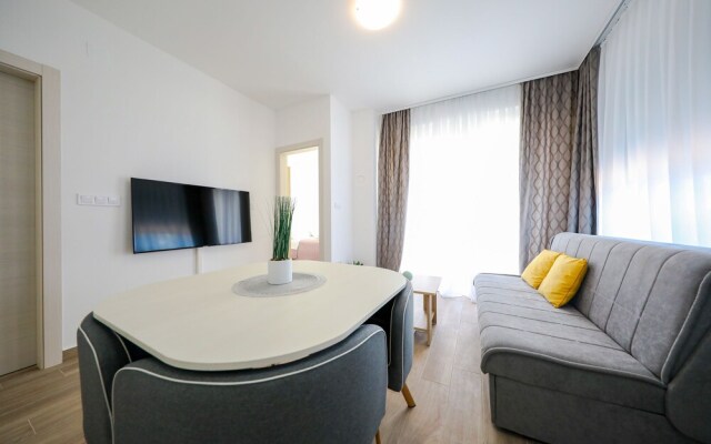 Sandy Beach Apartments