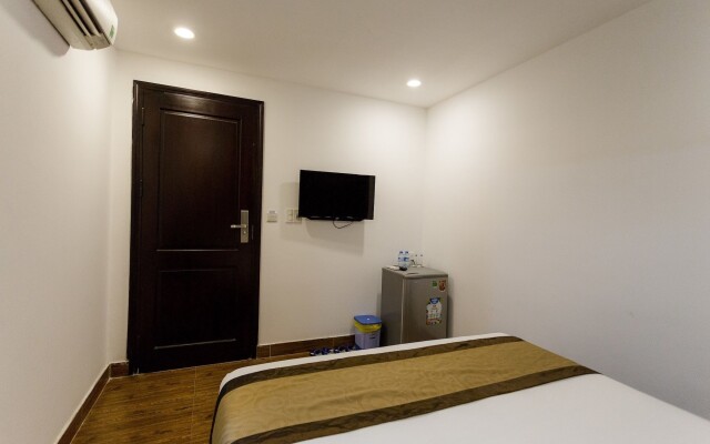 Blue Ocean Beachside Hotel Danang