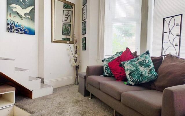 Cute & Cosy Loft-Style Studio close to Beach