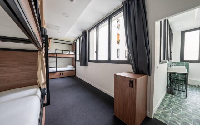 Beau M Paris Hostel