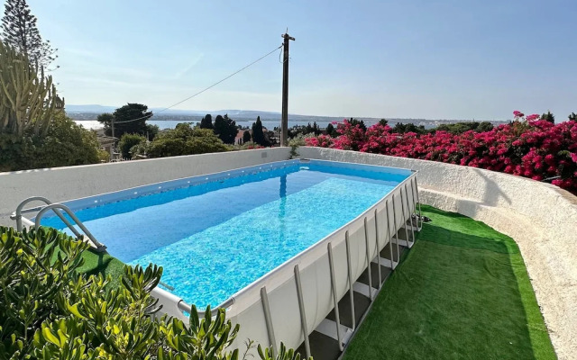 Rock Garden Villa in Isola