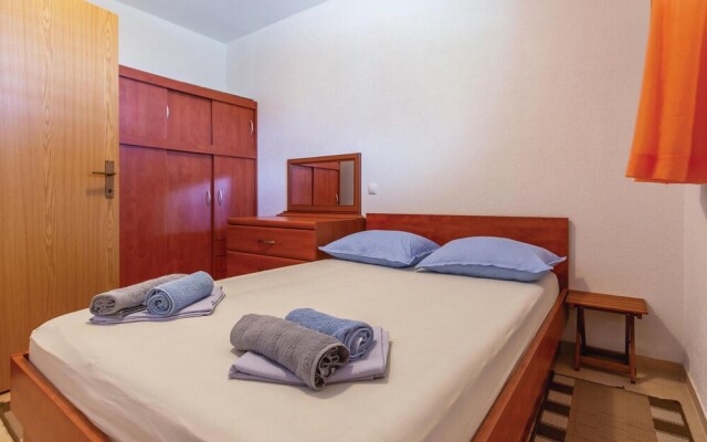 Stunning Home in Bast With Wifi and 1 Bedrooms