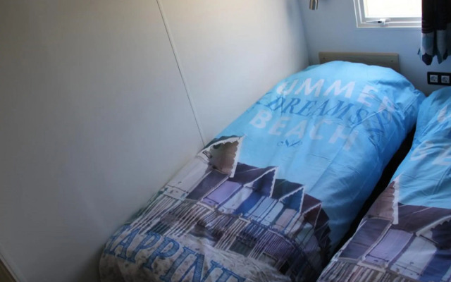 Chalet in Friesland Near Alde Feanen Park