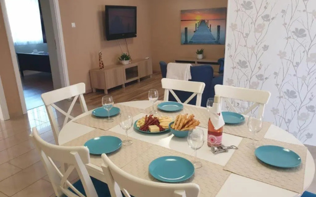 Rév Apartman