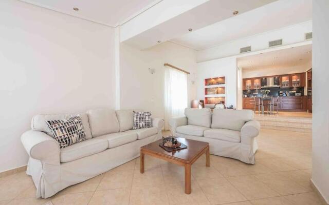 Anavissos 3bdr Seaview Beachhouse with Bbq