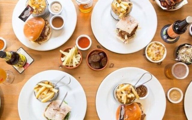 The Bull Hotel Maidstone/Sevenoaks