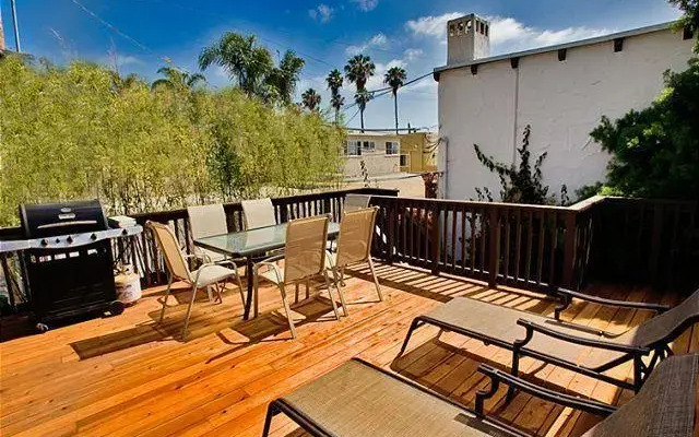 Rosemont Duplex (upper level)