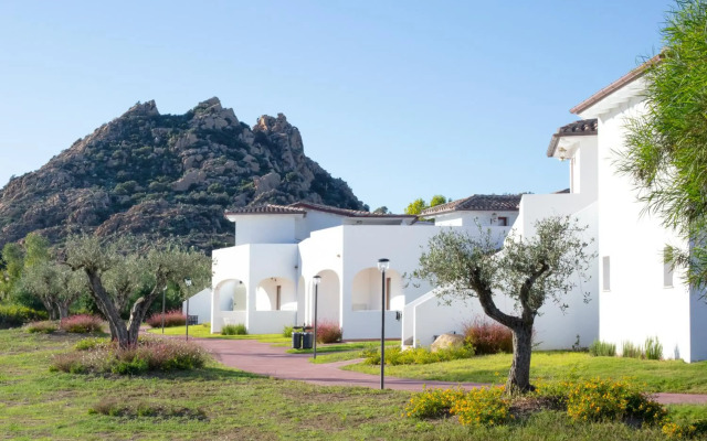 Marina Torre Navarrese Resort