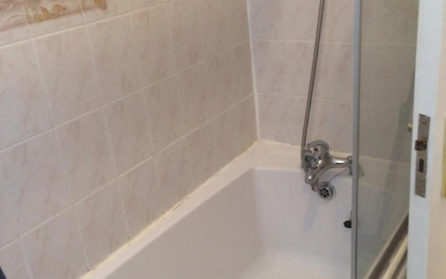 Spacious West London Apartment