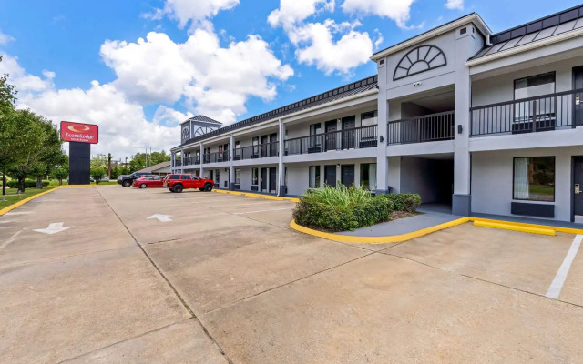 Econo Lodge Inn & Suites Ocean Springs - Biloxi