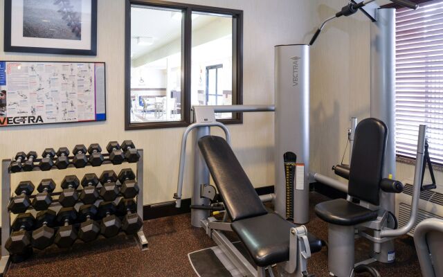 Holiday Inn Express & Suites Cherry by IHG