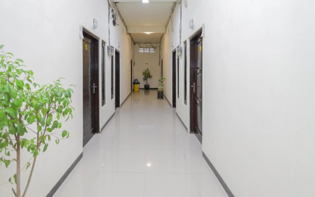 RedDoorz Syariah near Universitas Jember