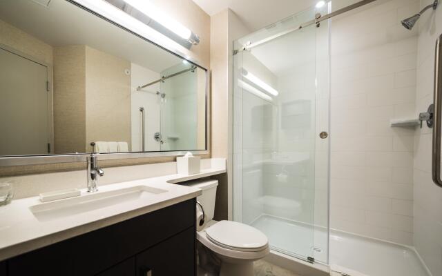 Candlewood Suites West Edmonton - Mall Area, an IHG Hotel