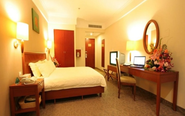 Green Tree Inn Express Qingdao Railway Station Zhanqiao Yacht Wharf – Guest Rooms – Qingdao