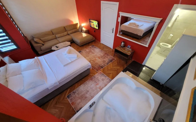 Sari Kosk Butik Otel