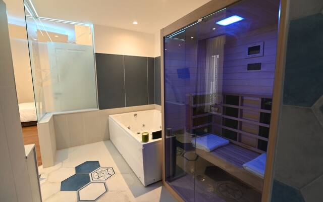 Slopes Suites and Spa