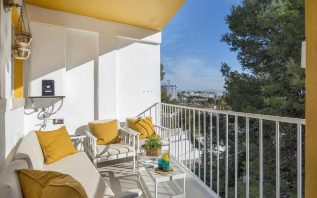 Shiny Studio with Pool & Carihuela Beach at 500m