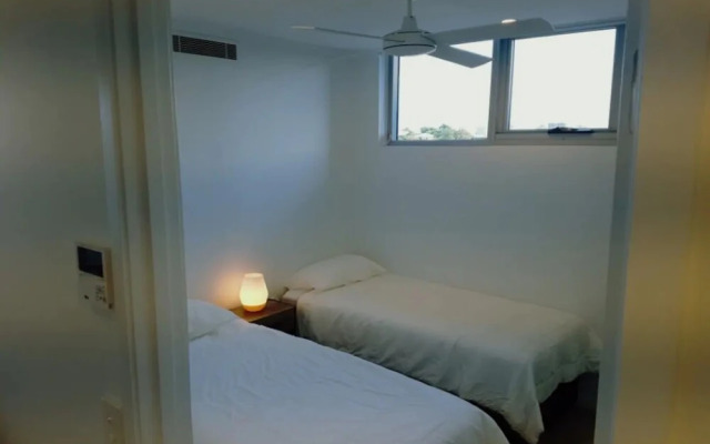 Newstead 1 Bedroom Apartment With City View