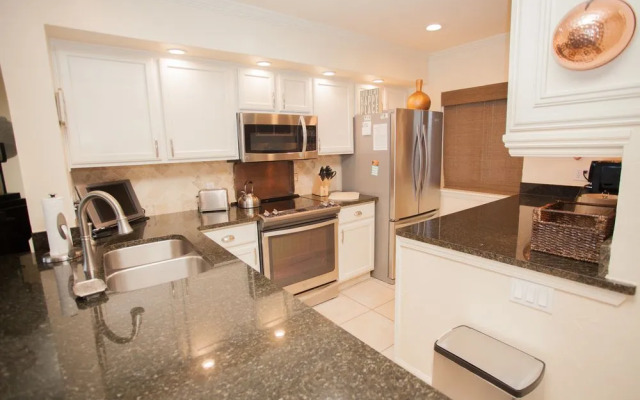 Beach Manor Tops L 312 72363 by RedAwning