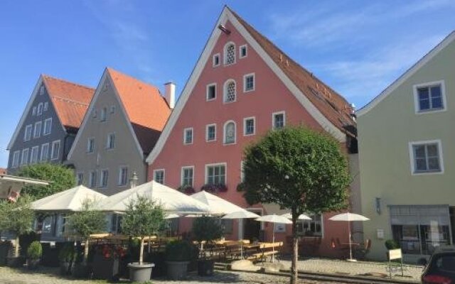 Hotel-Gasthof Blaue Traube E.K