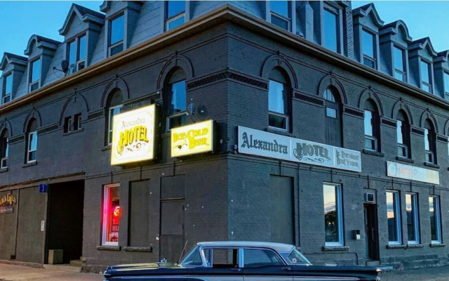 Alexandra Hotel