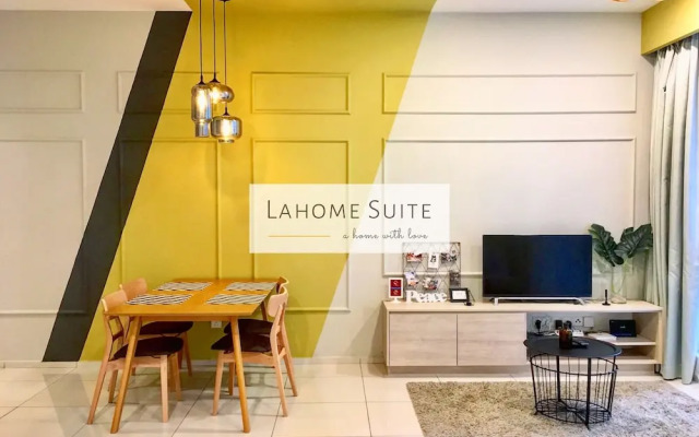 The Robertson KL By Lahome Suite