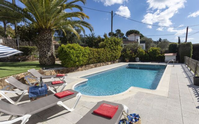 Holiday Home Mas Companys