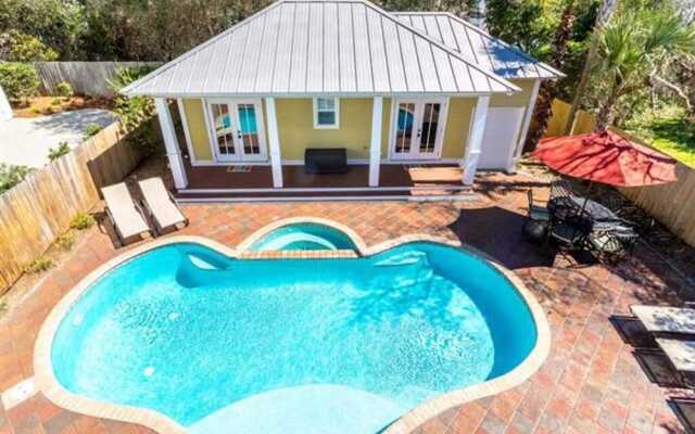 The Crystal Beach House - 1768742